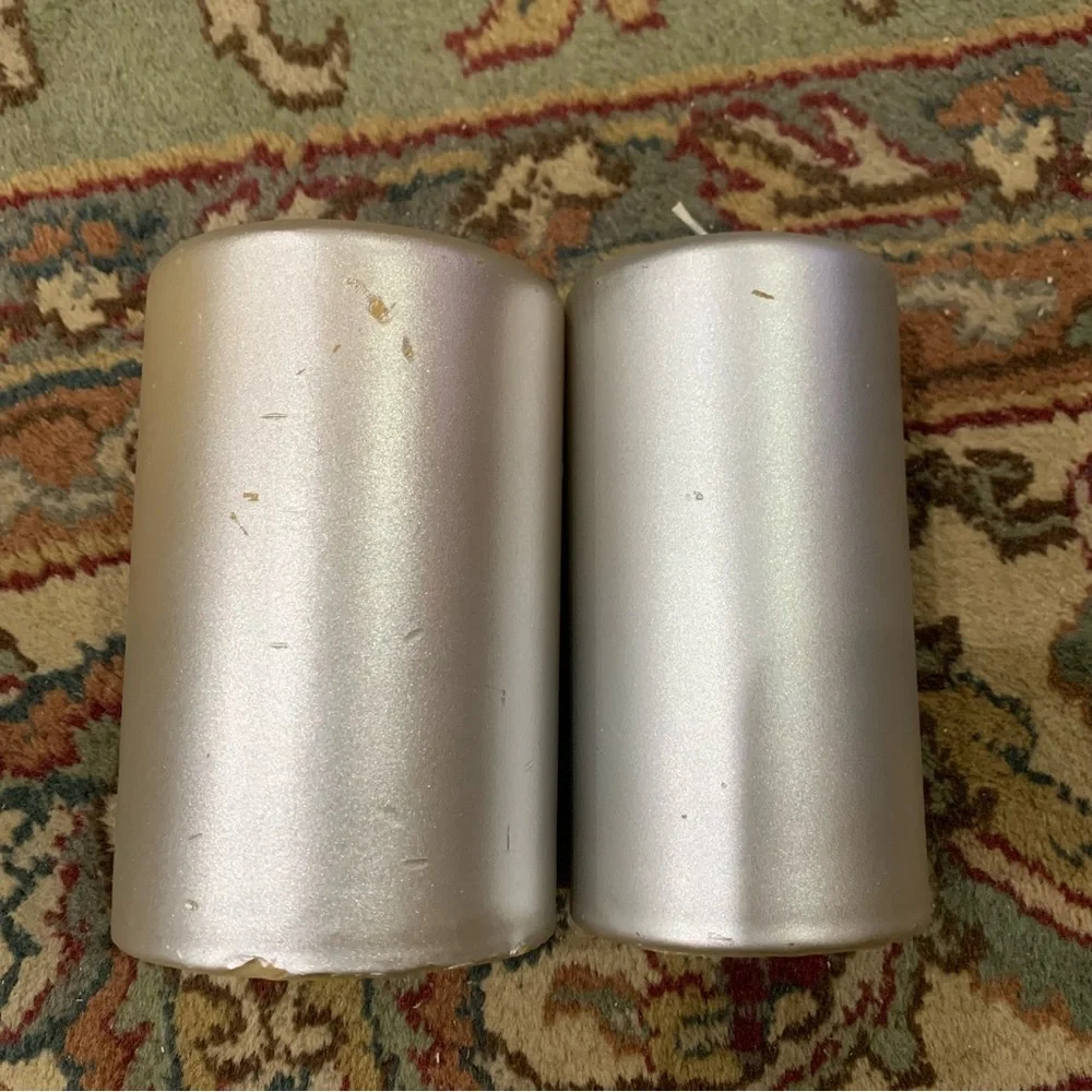 Crate&Barrel Matte Metallic Silver Pillar Bougue Candle 4